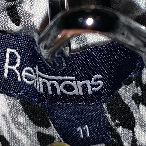 Reitmans pencil skirt size 11 - Picture 3 of 3